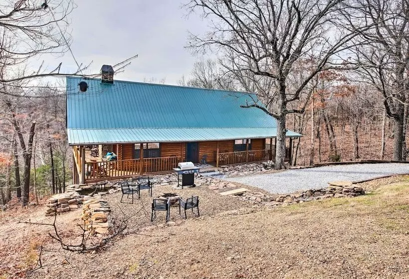Enchanting Forested Cabin W/ Fire Pit & Grill