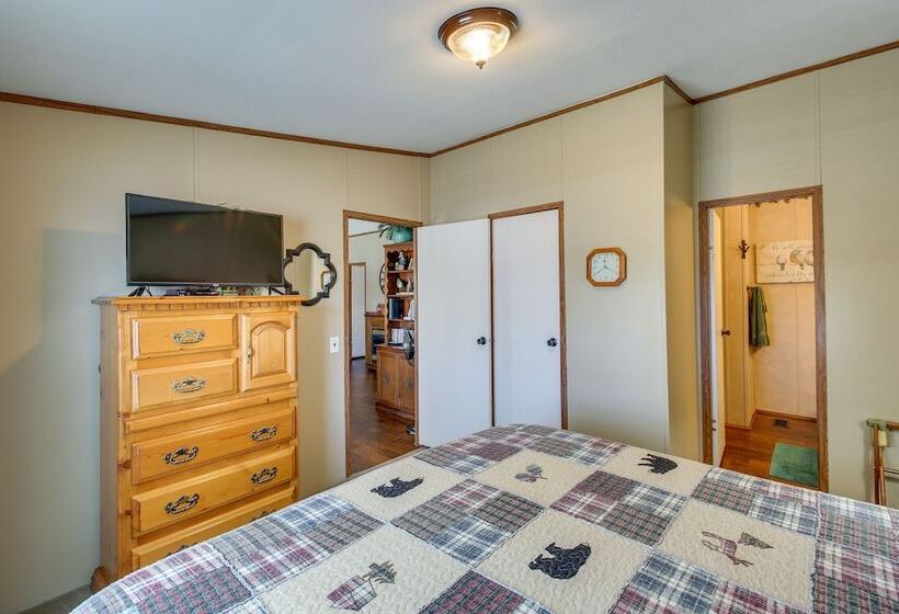 Harrod S Hideaway W/deck+dock On Lake Norrell