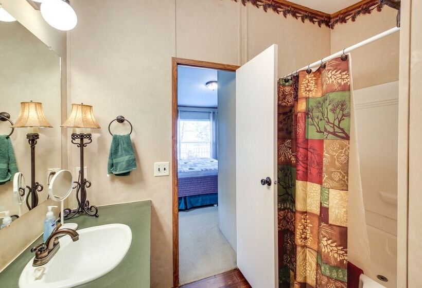 Harrod S Hideaway W/deck+dock On Lake Norrell