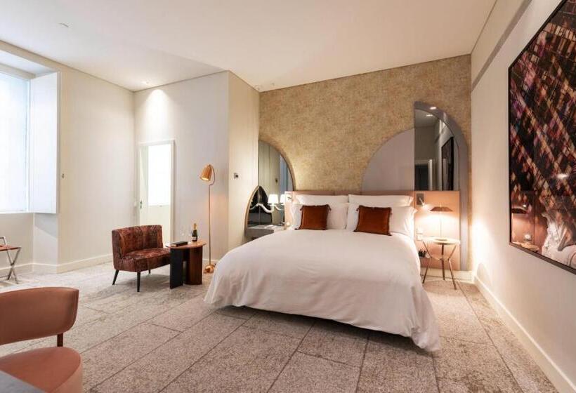 Hotel Convent Square Lisbon, Vignette Collection, An Ihg