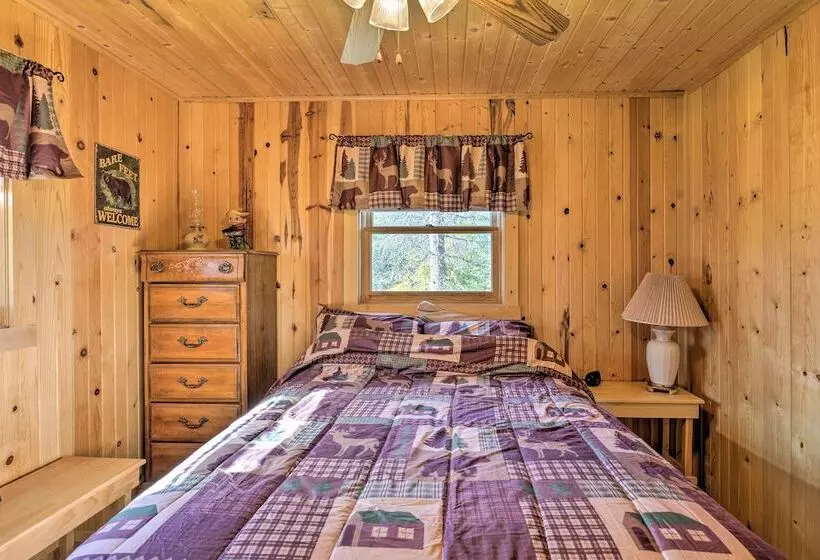 Hurley Lakefront Hideaway W/ Fire Pit & Dock!