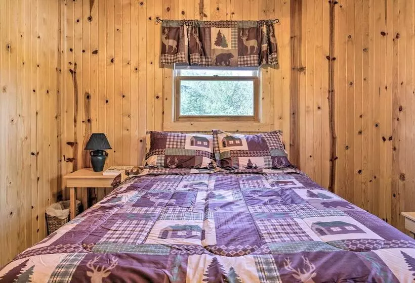 Hurley Lakefront Hideaway W/ Fire Pit & Dock!