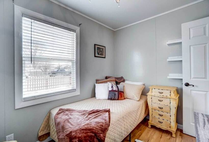 Laramie Vacation Rental: 2 Mi To Downtown!