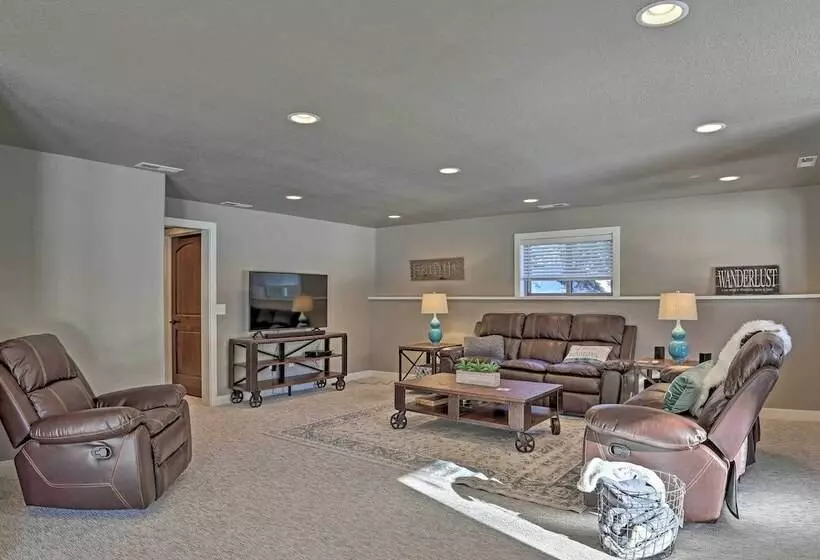 Lead Family Home W/ Hot Tub, 2 Mi To Deer Mountain