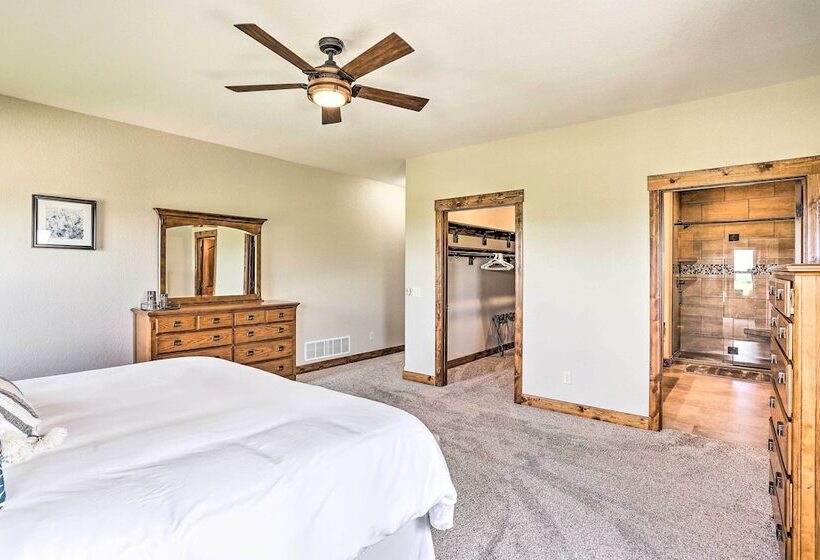 Luxe Spearfish Hideaway: Golf, Hike, Explore!