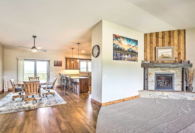 Luxe Spearfish Hideaway: Golf, Hike, Explore!