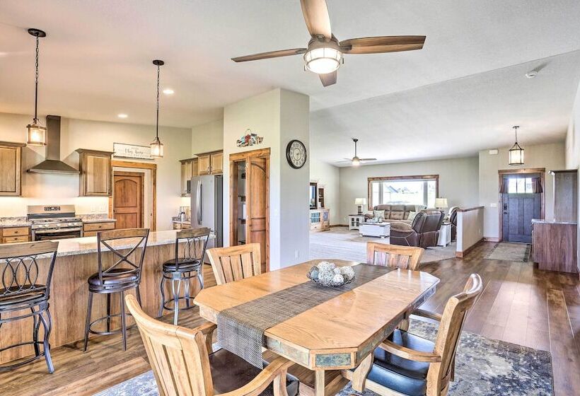 Luxe Spearfish Hideaway: Golf, Hike, Explore!