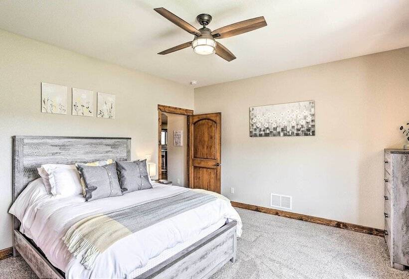 Luxe Spearfish Hideaway: Golf, Hike, Explore!