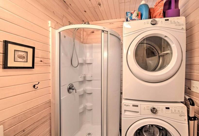 Manistique Cabin W/ Grill   Near Thunder Lake