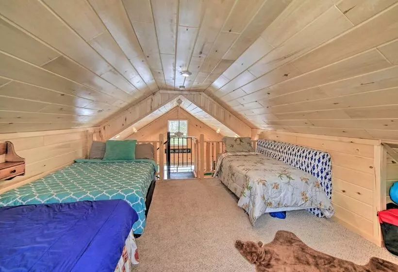 Manistique Cabin W/ Grill   Near Thunder Lake