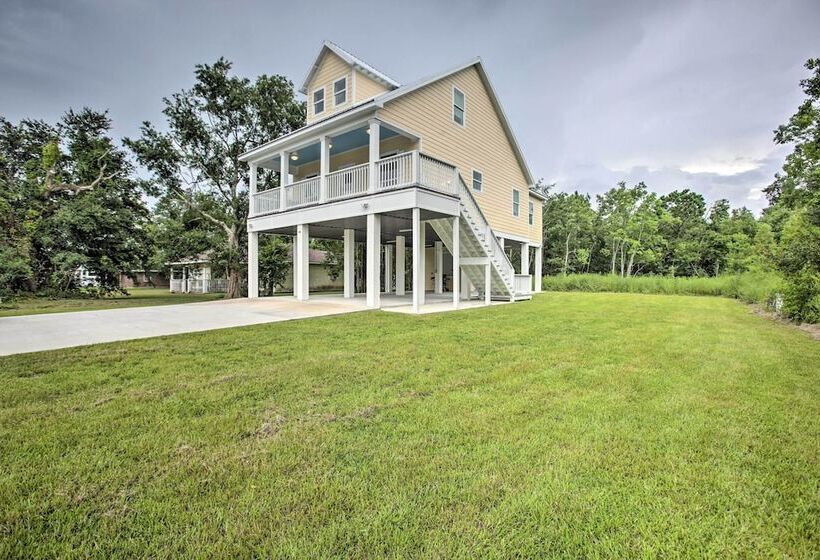 Modern Waveland Home W/ Deck, Walk To Beach!