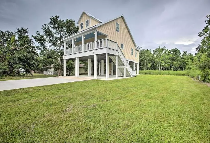 Modern Waveland Home W/ Deck, Walk To Beach!