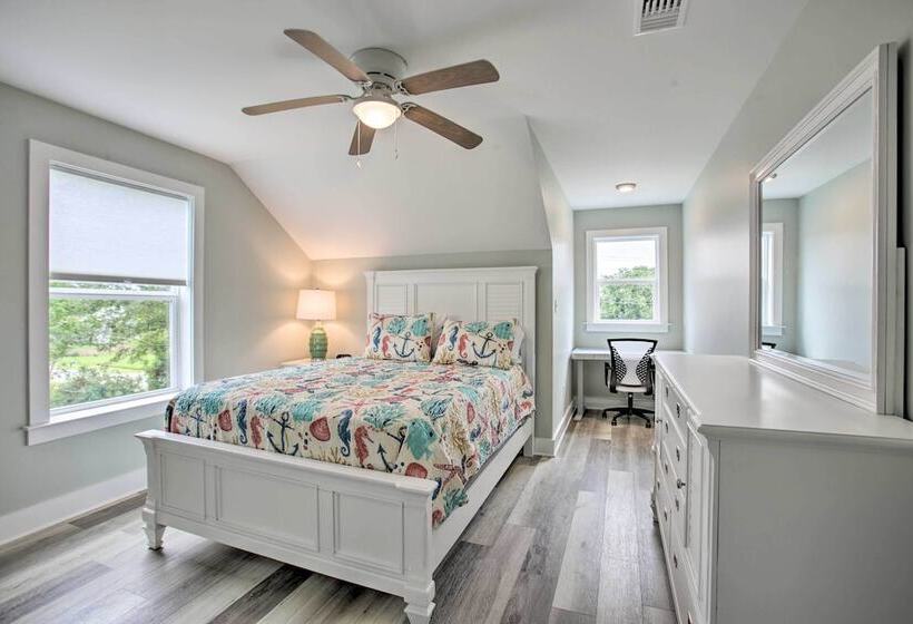 Modern Waveland Home W/ Deck, Walk To Beach!