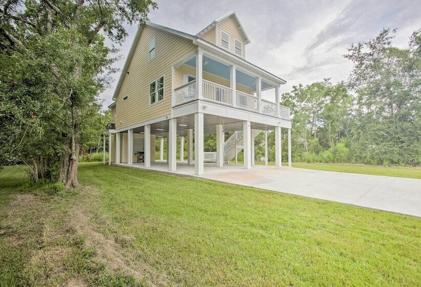 Modern Waveland Home W/ Deck, Walk To Beach!