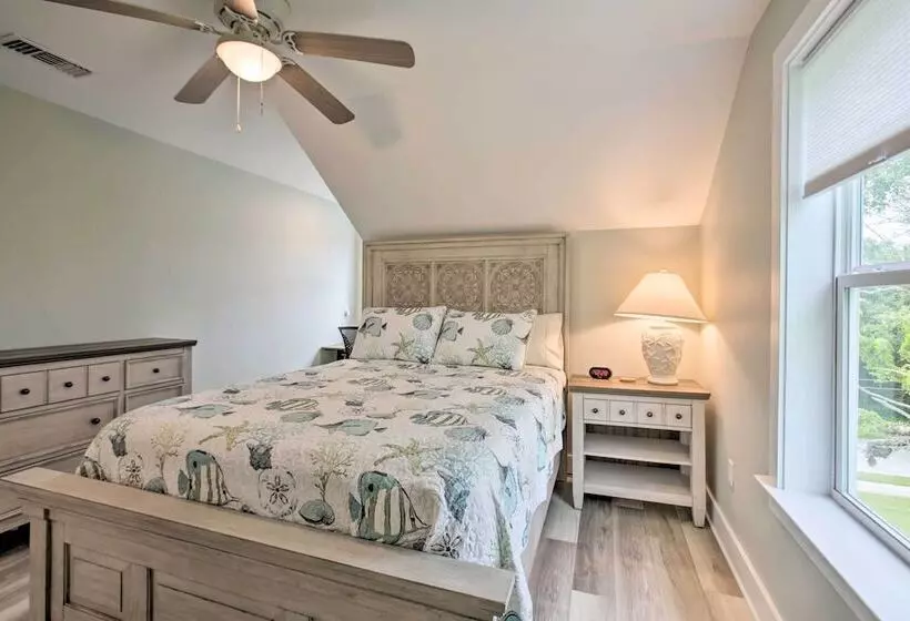 Modern Waveland Home W/ Deck, Walk To Beach!