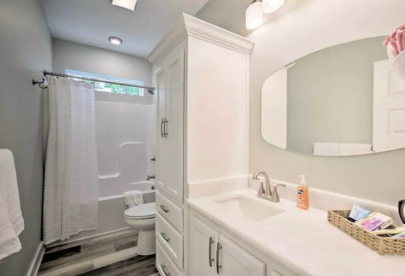 Modern Waveland Home W/ Deck, Walk To Beach!