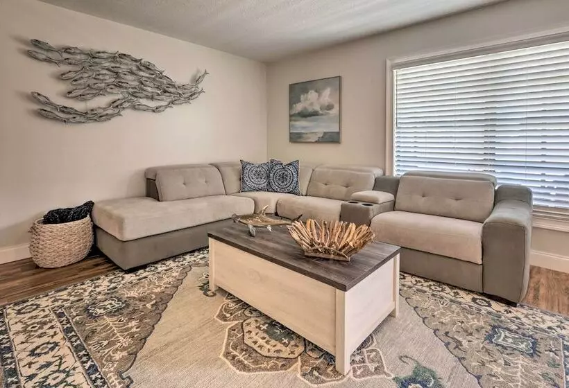 Outdoor Retreat In Edgewater W/ Private Pool