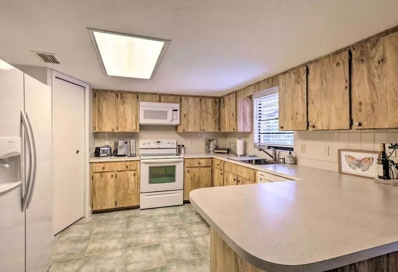 Outdoor Retreat In Edgewater W/ Private Pool