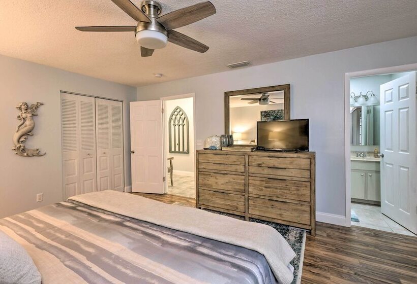 Outdoor Retreat In Edgewater W/ Private Pool