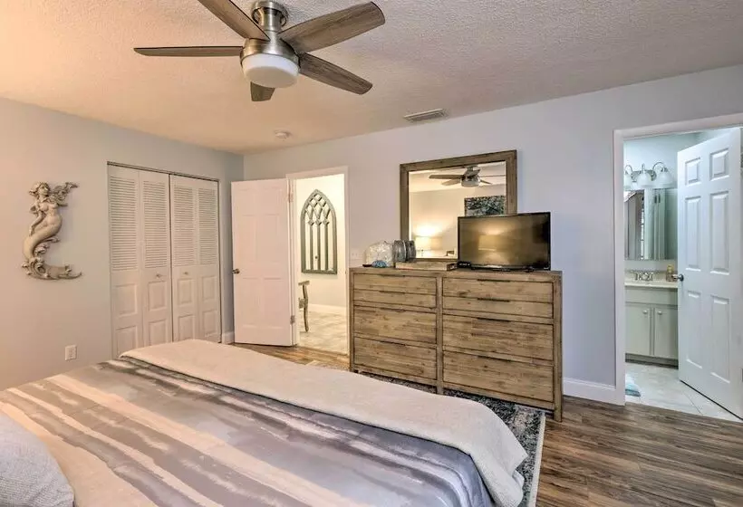 Outdoor Retreat In Edgewater W/ Private Pool