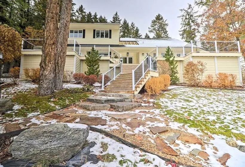 Peaceful Lakeside Retreat W/ Deck & Amazing Views!