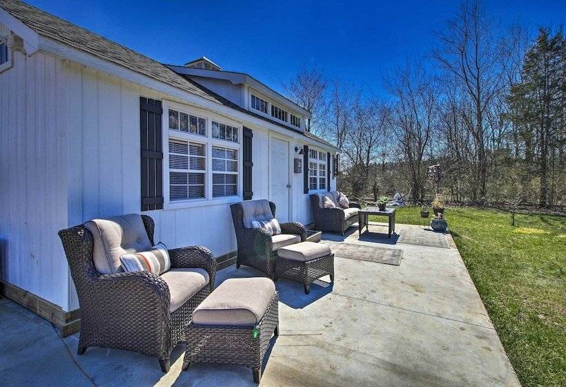 Peaceful Pet Friendly Franklin Cottage On 15 Acres