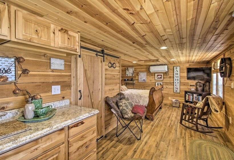 Peaceful Pet Friendly Franklin Cottage On 15 Acres