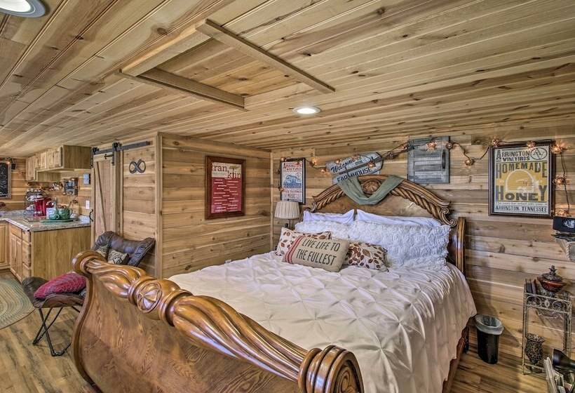 Peaceful Pet Friendly Franklin Cottage On 15 Acres