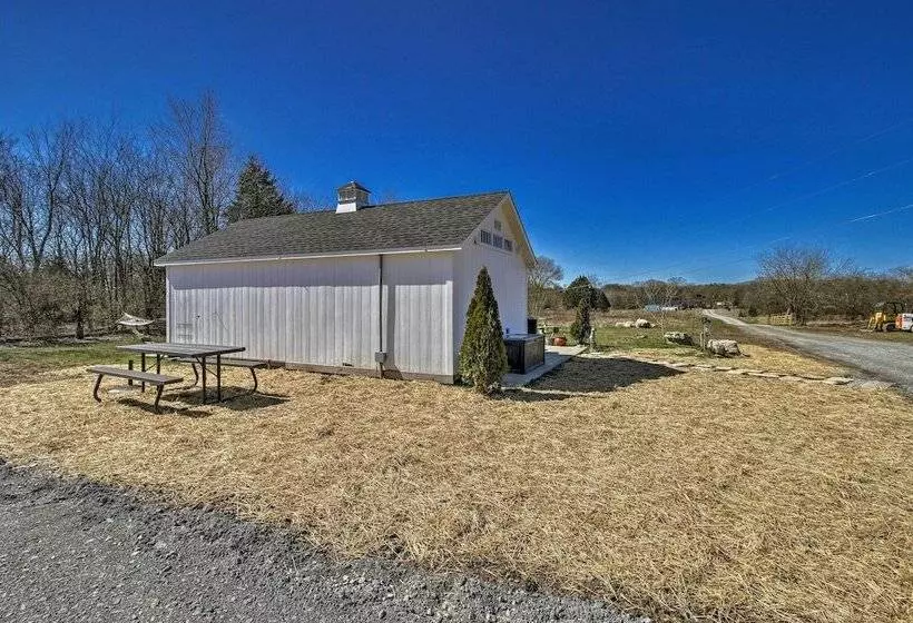 Peaceful Pet Friendly Franklin Cottage On 15 Acres