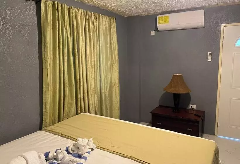 پانسیون A Taste Of Jamaica Lavern Place