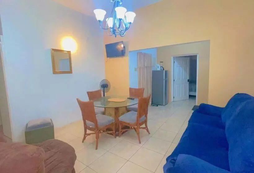 پانسیون A Taste Of Jamaica Lavern Place