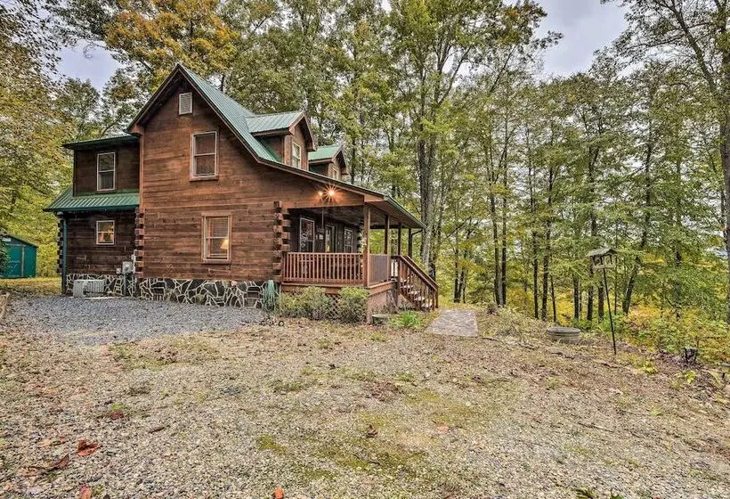 Pet Friendly Bryson City Cabin W/ Fire Pit + Deck!