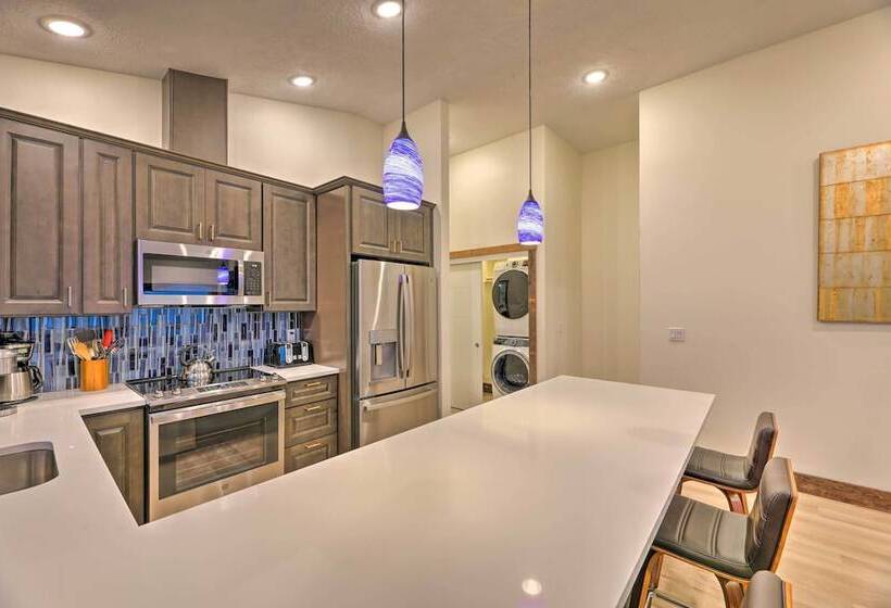 Sanderling Sea Cottages, Unit 5 W/ Ocean Views!