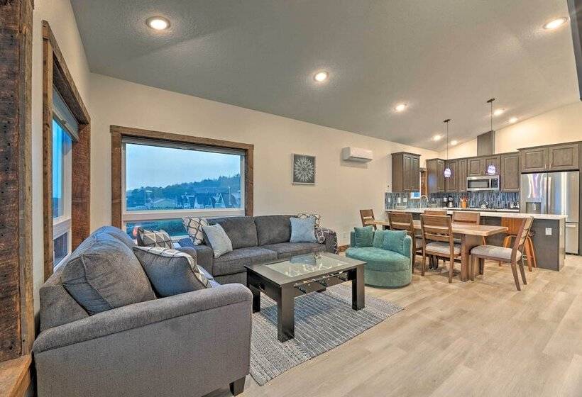 Sanderling Sea Cottages, Unit 5 W/ Ocean Views!