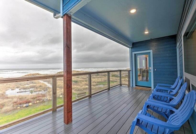 Sanderling Sea Cottages, Unit 5 W/ Ocean Views!