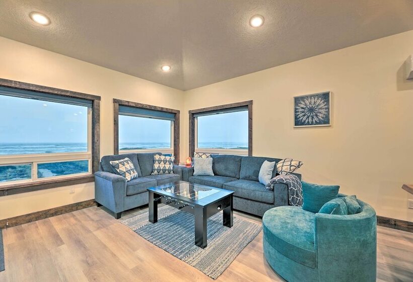 Sanderling Sea Cottages, Unit 5 W/ Ocean Views!