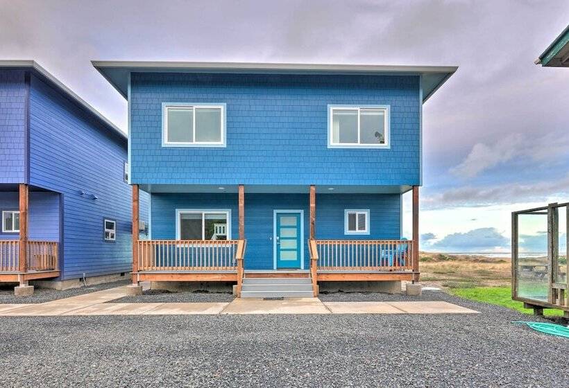Sanderling Sea Cottages, Unit 5 W/ Ocean Views!