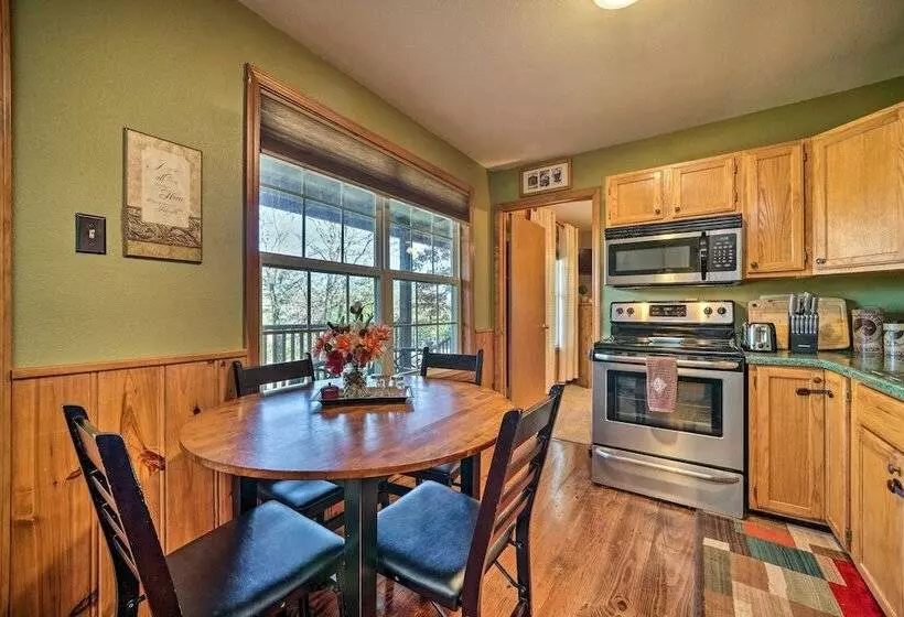 Serene Nashoba Cabin W/ Charcoal & Gas Grills