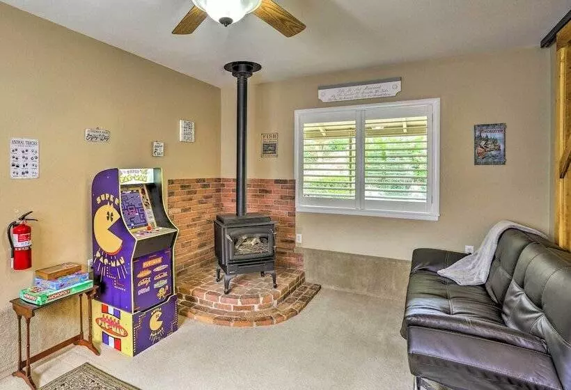 Home In Shasta Lake Near Redding: Early Check In!