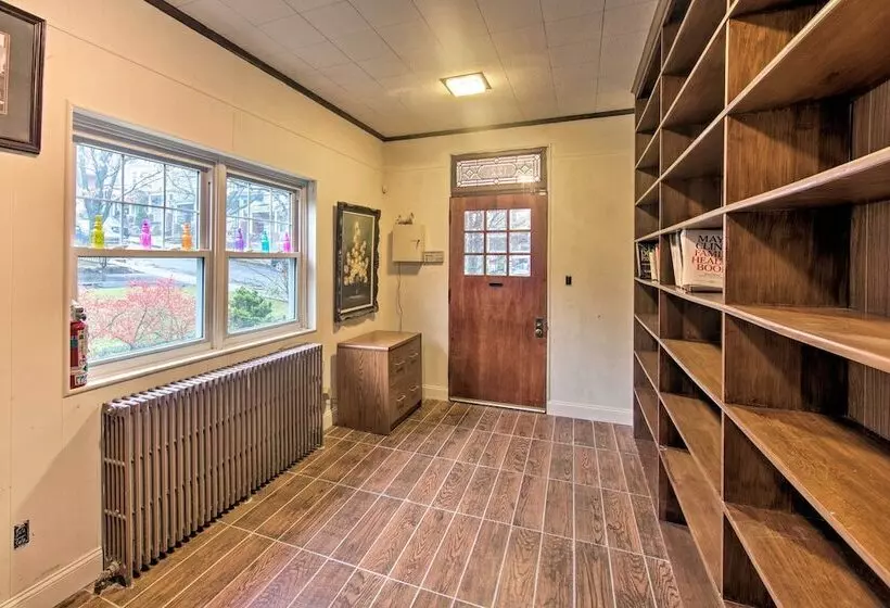 Spacious Reading Home W/ Patio   2 Miles To Pagoda