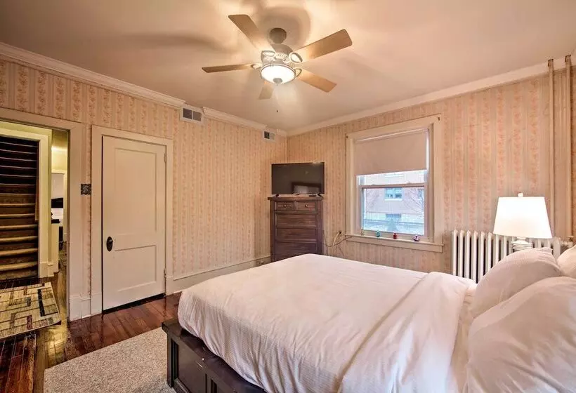 Spacious Reading Home W/ Patio   2 Miles To Pagoda