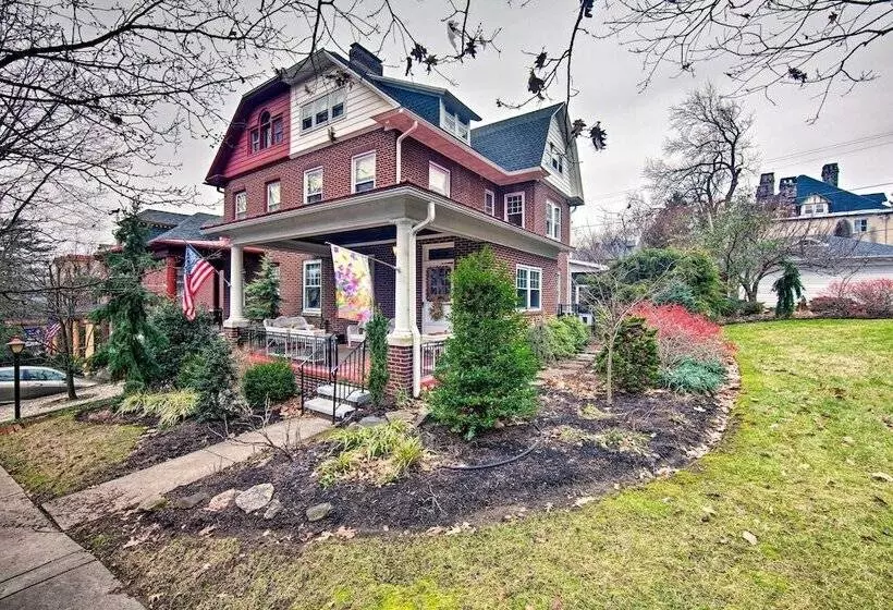 Spacious Reading Home W/ Patio   2 Miles To Pagoda