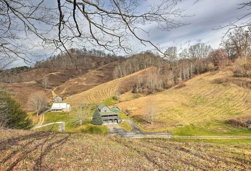 Stylish Vilas Hideaway: Hike, Ski & Explore!