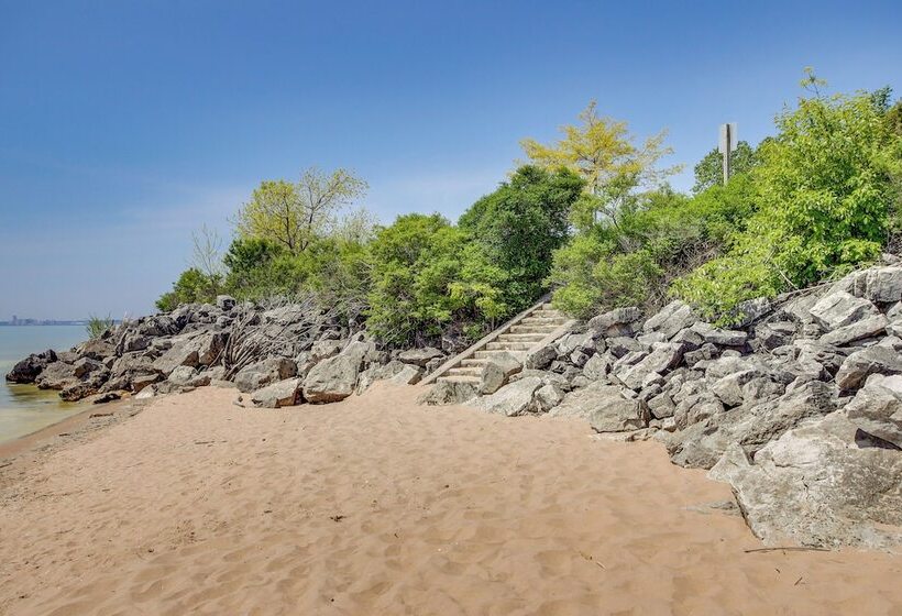 Two Rivers Thiede House   Walk To Lake Michigan!