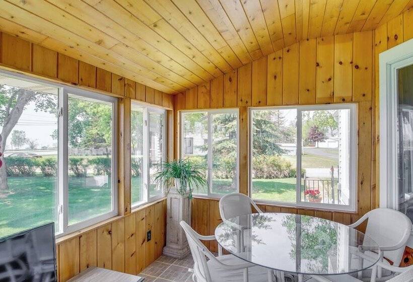 Two Rivers Thiede House   Walk To Lake Michigan!