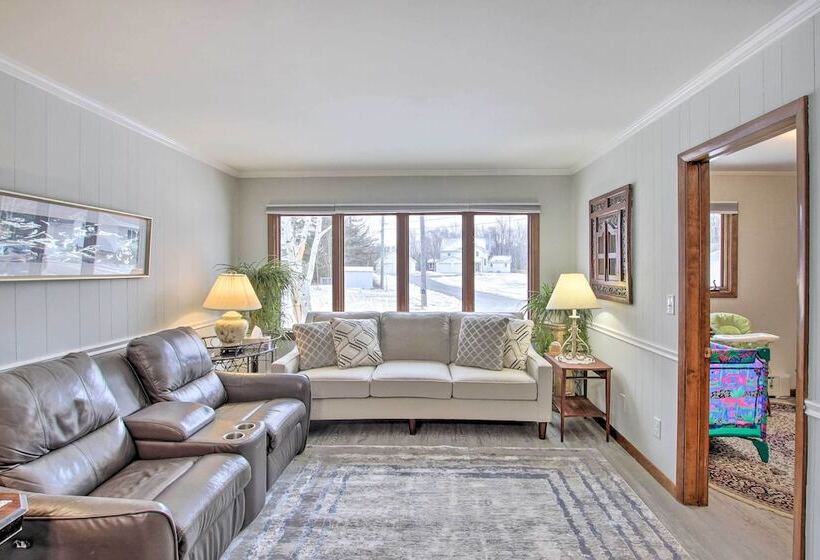 Two Rivers Thiede House   Walk To Lake Michigan!