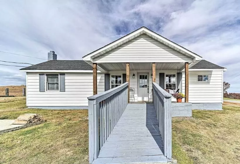 Updated Beattyville Ranch Style Home W/ Yard!