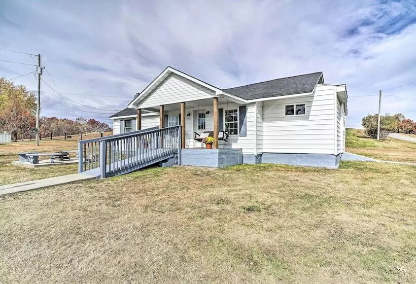 Updated Beattyville Ranch Style Home W/ Yard!