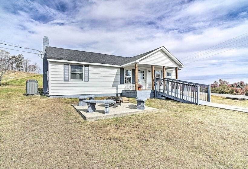 Updated Beattyville Ranch Style Home W/ Yard!