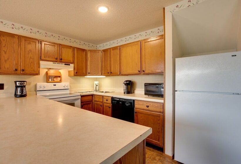 Upson Ski In/ski Out, End Unit Cabin W/ Fireplace!